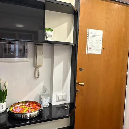 Apartment Gori Milan