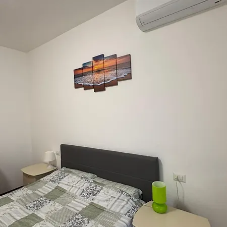 Apartment Gori Milan
